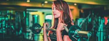 Entrenamiento de fuerza y ciclo menstrual: estos son todos los detalles a tener en cuenta