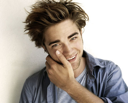 ¡Robert Pattinson atropellado por un taxi!