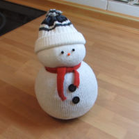 ¿Cansado de que se te empañe el parabrisas? Aprende a resolverlo con este vídeo y un calcetín