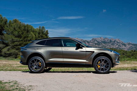 Aston Martin Dbx Prueba