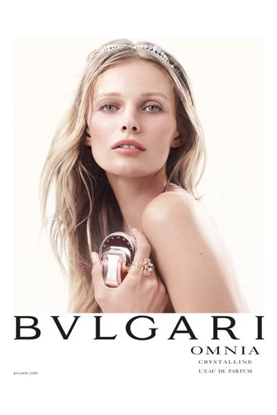 La nueva campaña de Bvlgari “Omnia Crystalline” reúne tres joyitas en un solo visual