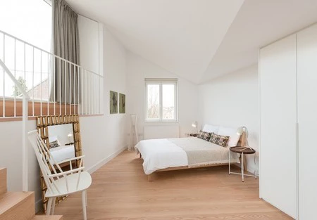 Jugando con las alturas en esta vivienda con una curiosa distribución en Londres