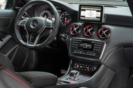 Mercedes-Benz A 45 AMG