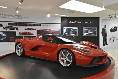 El Ferrari LaFerrari ya luce en el Museo Ferrari