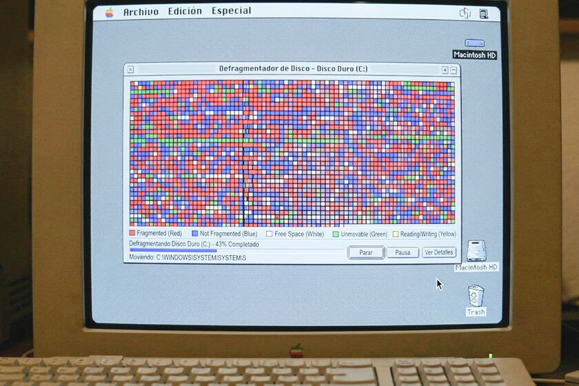 Millones de usuarios de Windows pasaban horas viendo cuadraditos moverse en la pantalla. Los Mac nunca lo pidieron y la diferencia estaba en sus entrañas