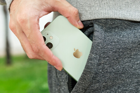 Cazando Gangas: POCO M3 a un precio espectacular, iPhone 12 Mini con un gran descuento y más ofertas