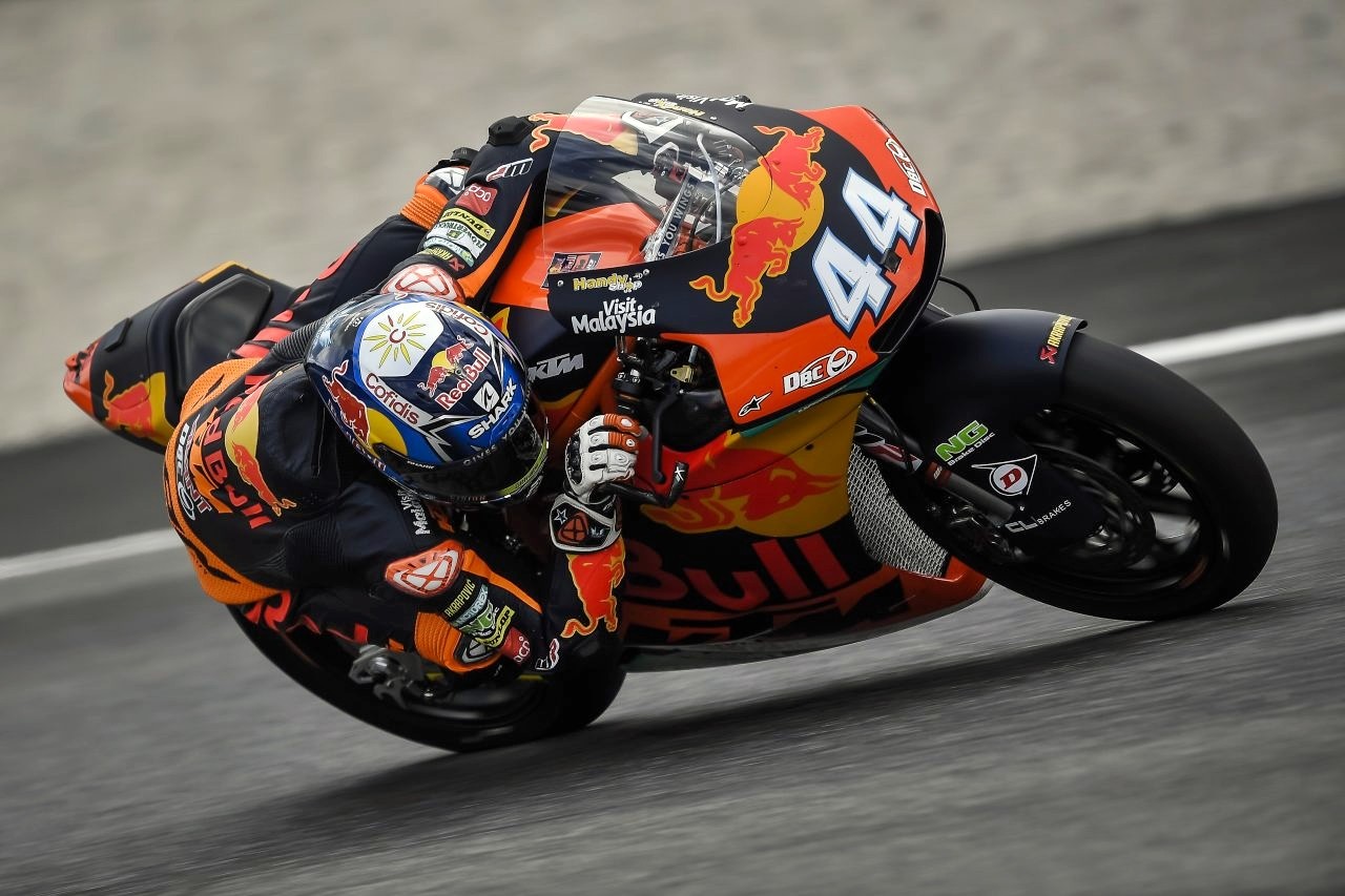 ¡Carrerón! Oliveira doblega a Baldassarri en casa y Mir se anota el segundo podio consecutivo de Moto2