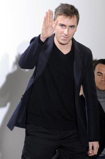 Raf Simons deja Jil Sander, próximo destino ¿Dior?