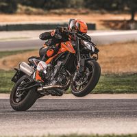 La KTM 790 Duke se enfrentará en junio a su mayor reto: batir el récord de Pikes Peak con Chris Fillmore