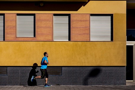 Cinco razones por las que salir a correr en la ciudad no es (para nada) una mala idea