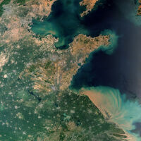 Sabíamos que China y España habían multiplicado sus renovables desde 2017. Las imágenes satelitales ya permiten explorar ese boom en tiempo real 