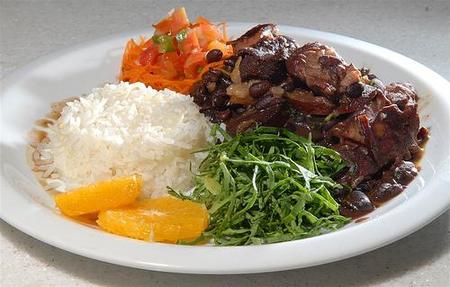 En Brasil... no dejes de probar la feijoada