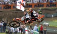 Antonio Cairoli en MX1 y Tommy Searle en MX2 se hacen con la victoria en el Gran Premio de Gran Bretaña