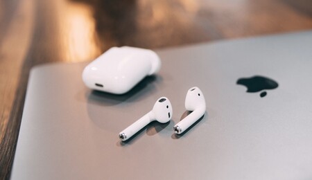 Apple relaja el ritmo de producción de los AirPods debido a un descenso de la demanda, según Nikkei