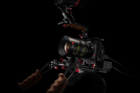 La Panasonic Lumix S1H recibe la certificación de Netflix para su uso como cámara principal en el rodaje de sus series y películas