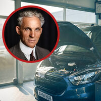 Henry Ford: "Un fabricante no termina con su cliente cuando se completa una venta".  La obsesión que revolucionó el mercado del automóvil