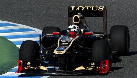 Kimi Raikkonen marca el paso en el primer día en Jerez