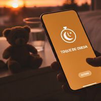 Orange ha decidido actuar para que los menores usen menos el móvil con su propio "toque de queda"