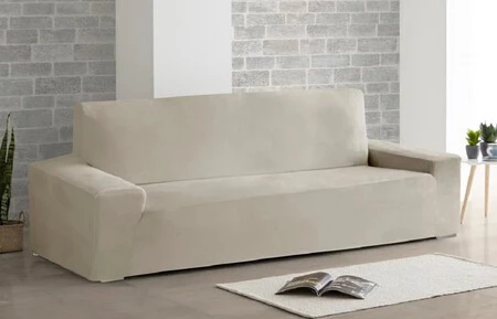 8 fundas de sofá de Ikea, Maisons du Monde y El Corte Inglés para dar un nuevo aire a tu salón (y algunas son muy económicas)