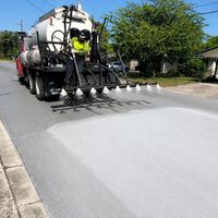 O asfalto preto pode absorver até 95% do calor do sol; Los Angeles vem testando uma solução há anos: ruas cinzas 