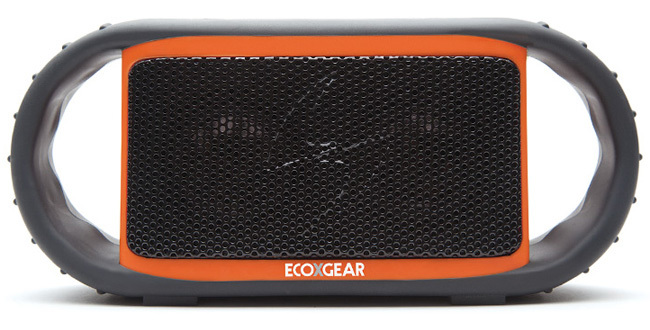 ECOXBT es el altavoz inalámbrico resistente al agua y que flota, ideal para tu piscina