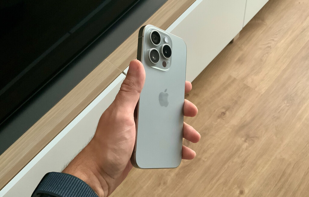 Seis razones por los que muchos propietarios de iPhone preferimos no usar fundas ni pantallas de protección