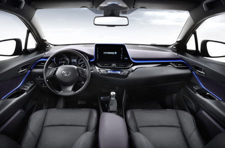 Así es el interior del Toyota C-HR