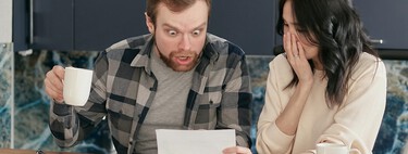 "Es tan absurdo ver precios de 200 euros el MWh como de 0 euros o negativos". Un experto nos explica cómo influye en la factura la locura de los precios de la luz