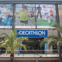 El outlet de Decathlon rebaja más de la mitad la cinta de correr que ocupa poco espacio y se guarda fácilmente