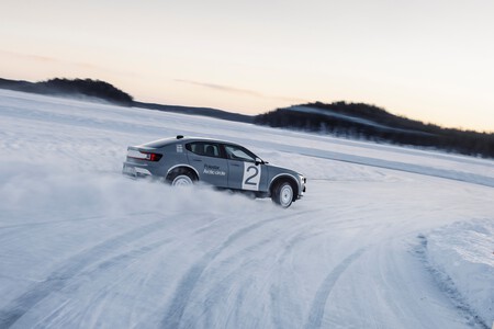 Polestar 2 Artic Circle 2022 001