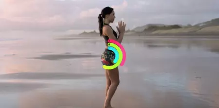 ジェシカは指輪を閉める