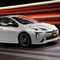 Enchúlame el Prius: en Japón, Toyota y Modelista ofrecen kits de carrocería para "tunear" al Prius