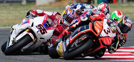 Superbike San Marino 2012: Max Biaggi firma el doblete. Carlos Checa por los suelos