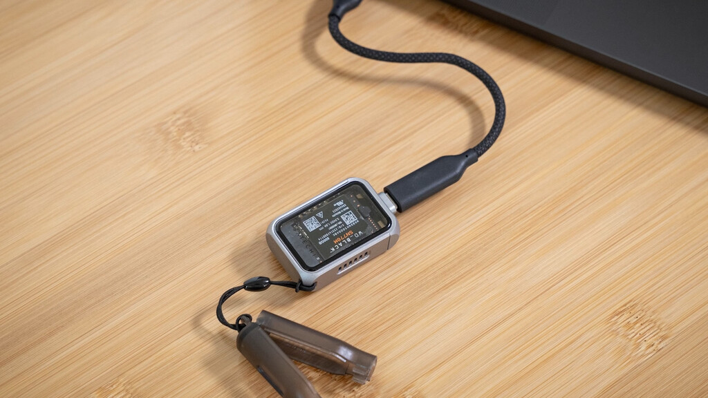 Hay un accesorio muy pequeño para tener más almacenamiento en el Mac y se puede llevar a cualquier lugar 