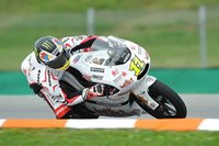 MotoGP Australia 2011: Sandro Cortese vence en la loca carrera de 125