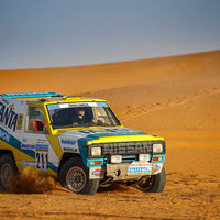 La odisea del entrañable Nissan Patrol 'Fanta Limón' en el París-Dakar '87