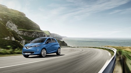 ¿Y si Nissan estuviera buscando un hermano japonés para el Renault ZOE?