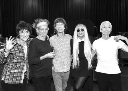 Lady Gaga lo da todo y más con sus satánicas majestades