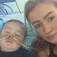 Alfie Evans: en contra del deseo de sus padres, Reino Unido desconecta al bebé del soporte vital