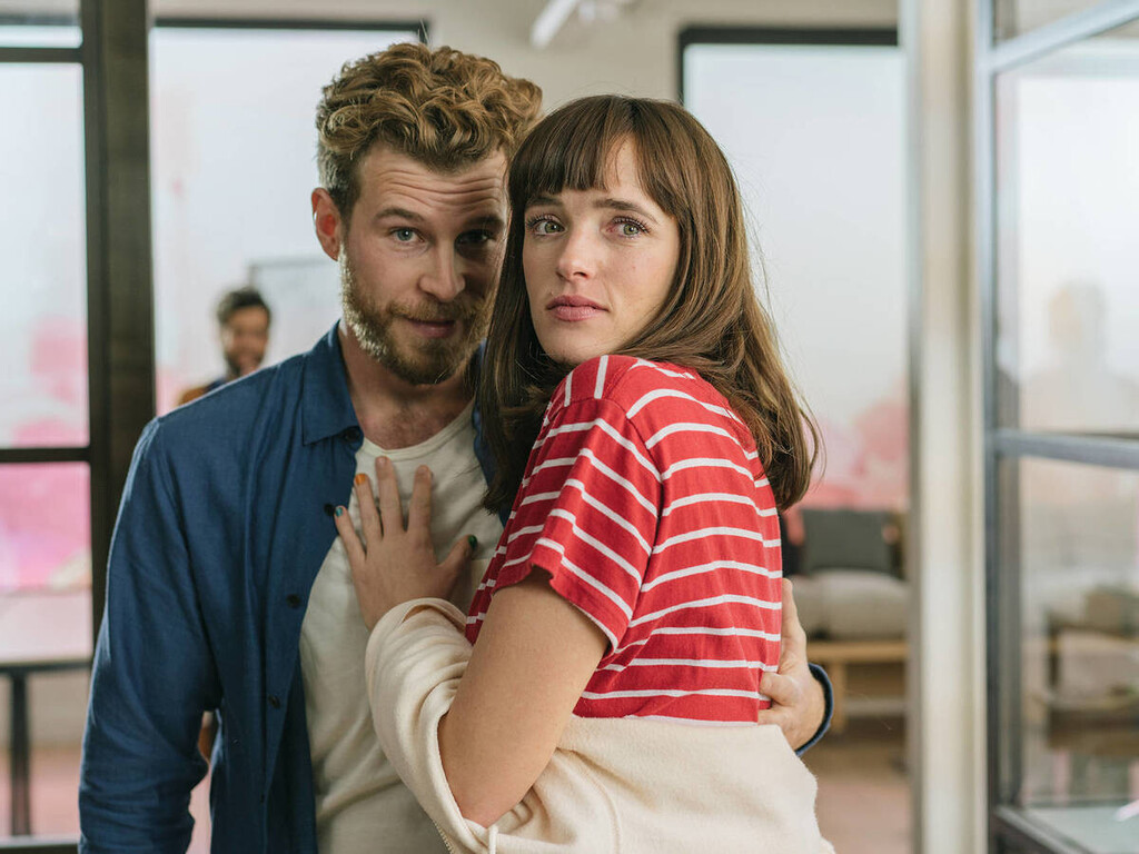 épisodes De Bienvenidos A Edén Saison 2 Así es 'Loco por ella', la comedia romántica española de Netflix por la