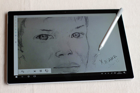 Un posible Surface Pen con una pantalla táctil sería una delicia pero ¿pasará de ser una simple patente?