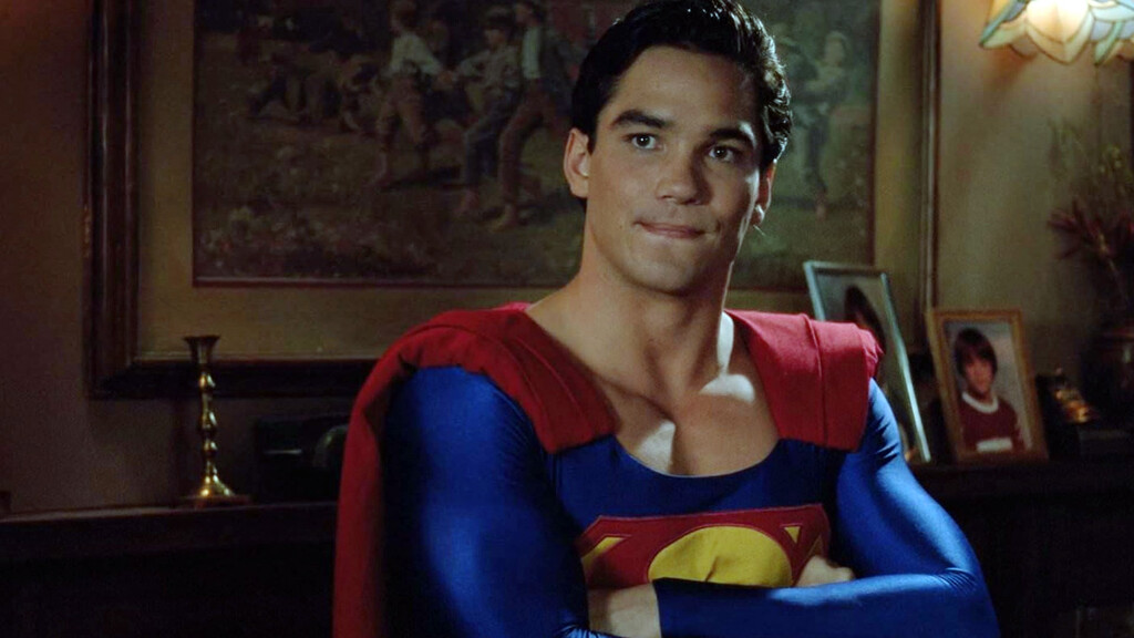 A este actor le dedicaron insultos racistas por hacer de Superman. Ahora acusa a la nueva peli de James Gunn de ser 