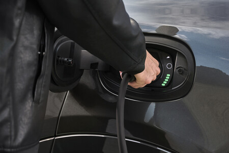 Tonaleplug Inhybrid q4 PHEV