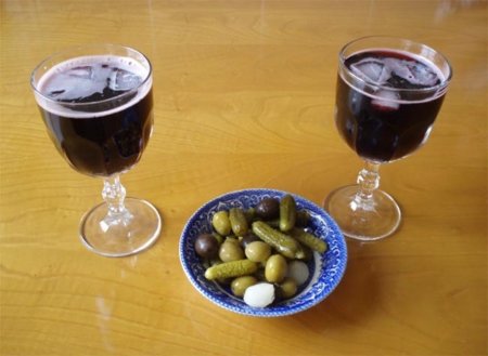 Tinto de verano, una buena manera de hidratarnos frente al calor