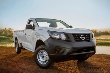Nissan Np300
