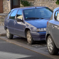 "Las llaves del coche están en el bar". En este pueblo, el autobús pasa una vez al día así que los vecinos idearon la solución perfecta para moverse: compartir un viejo Citroën ZX
