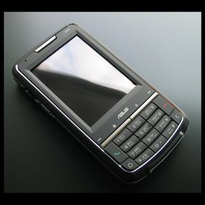 Asus Pegasus Pocket PC Phone con GPS
