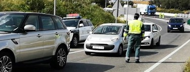 En los viajes permitidos durante el estado de alarma podrán ir dos personas en el coche: una por cada fila de asientos