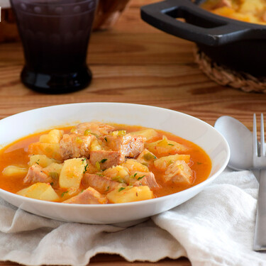 Marmita de bonito al estilo asturiano, receta de la guisandera Maruja González Suárez en Luanco