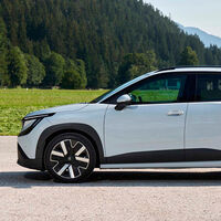 No hace falta comprarse un coche chino para tener un SUV eléctrico barato: este se fabrica en España, tiene 475 litros de maletero y cuesta 18.500 euros